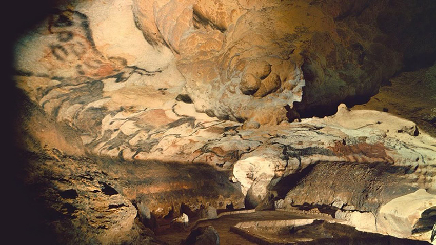 Source: Lascaux (Lascauxgrottan) - Cave in France